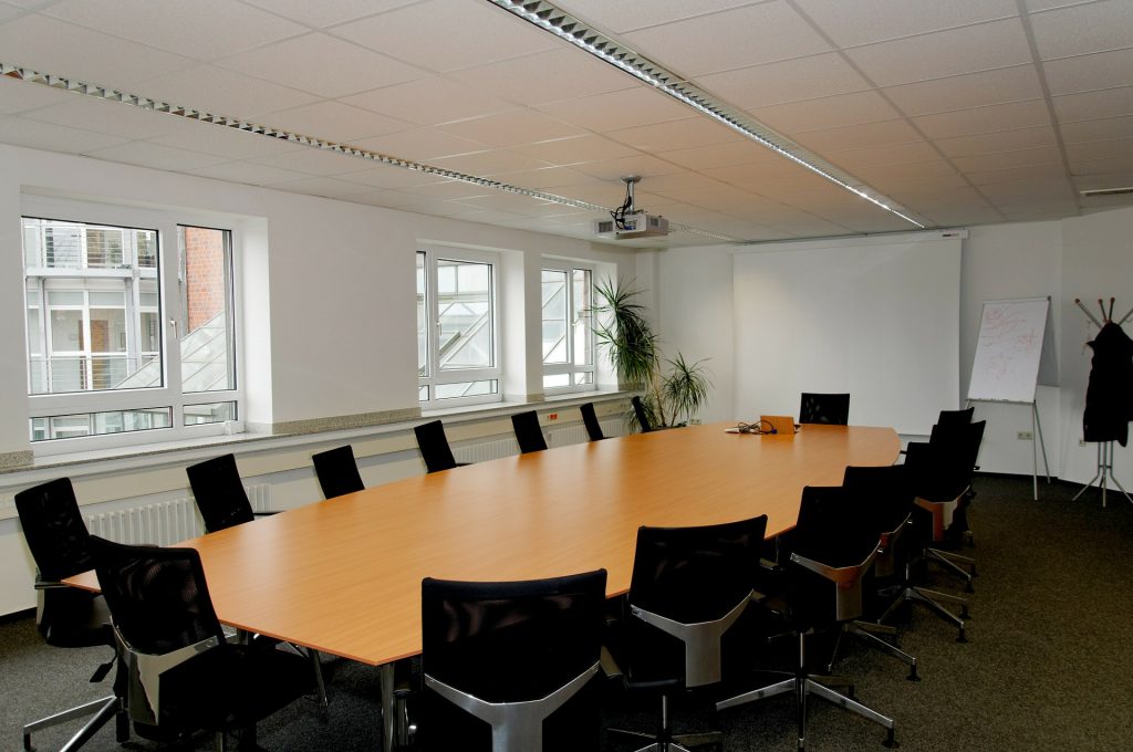 conference-room-338563_1920